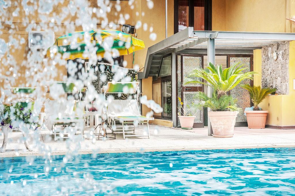 Hotel Annabelle イスキア島 エクステリア 写真