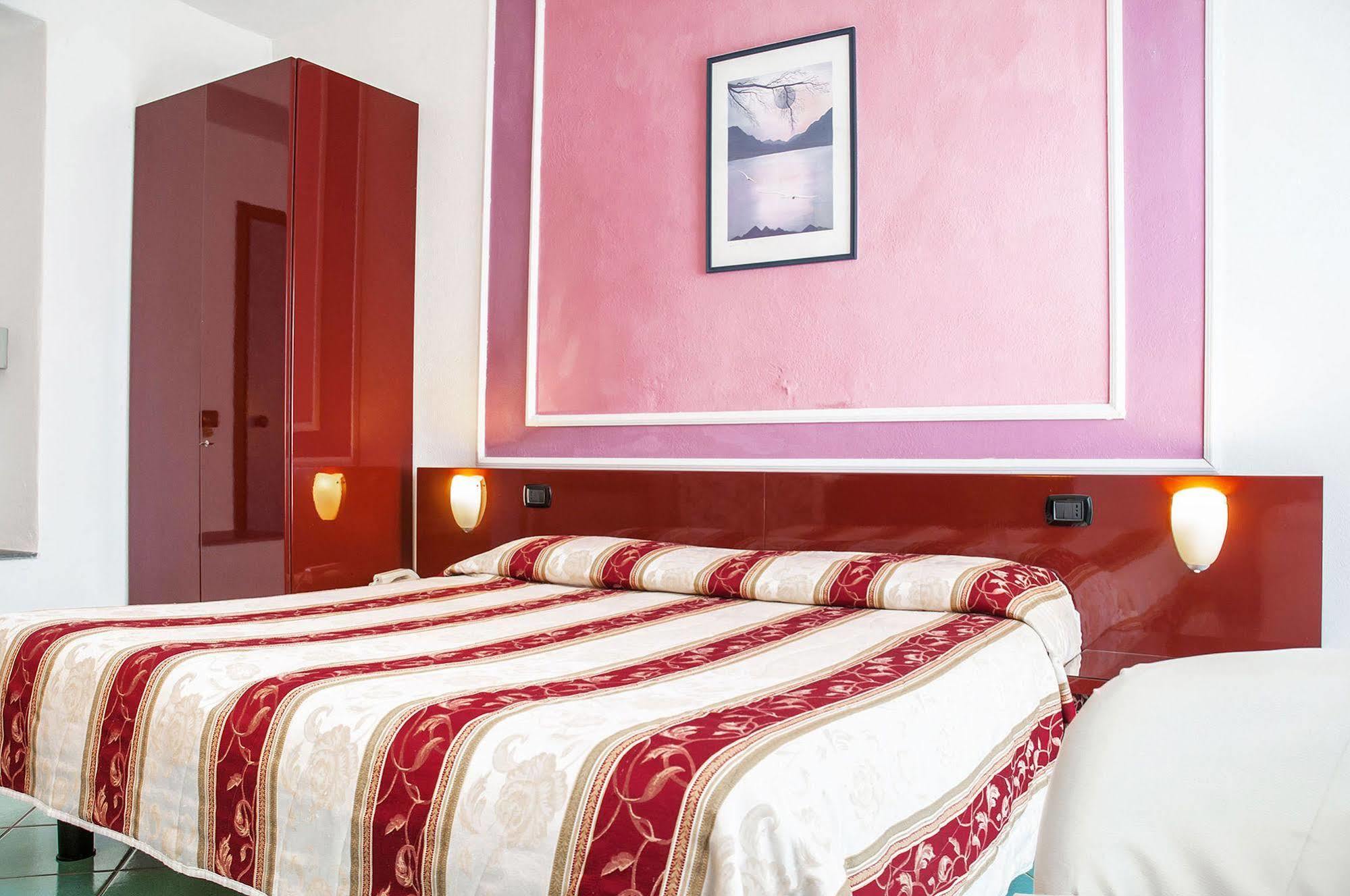 Hotel Annabelle イスキア島 エクステリア 写真